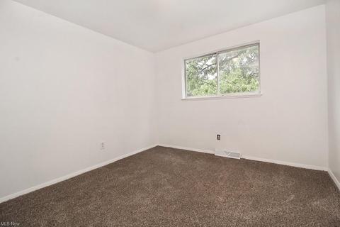 504 Georgetown Ave, Elyria, OH 44035 photo 24