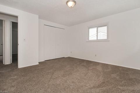 504 Georgetown Ave, Elyria, OH 44035 photo 17