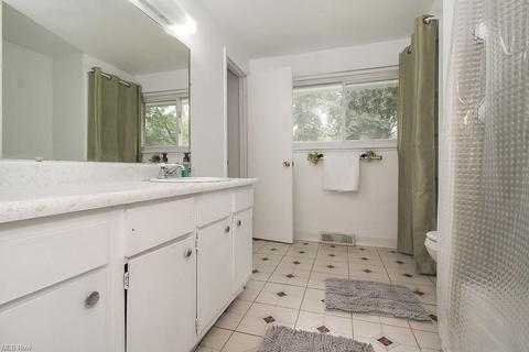 504 Georgetown Ave, Elyria, OH 44035 photo 25