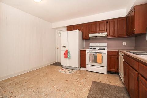 504 Georgetown Ave, Elyria, OH 44035 photo 9