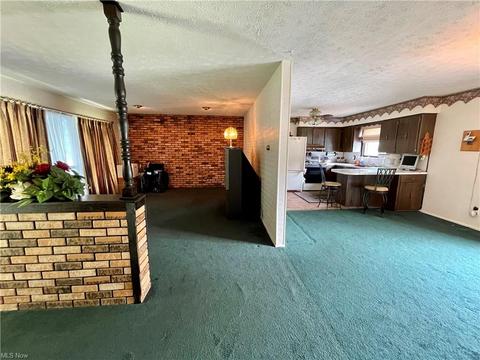 3023 Forestview St NE, Canton, OH 44721 photo 6