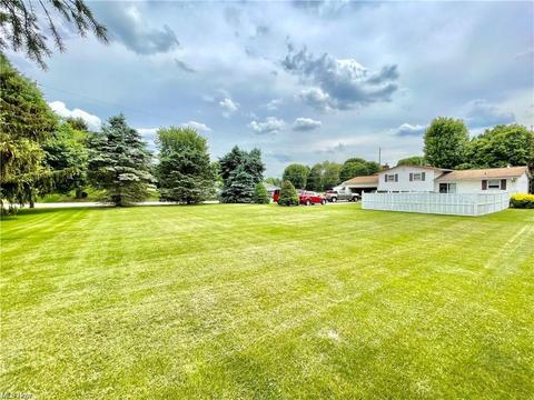 3023 Forestview St NE, Canton, OH 44721 photo 21