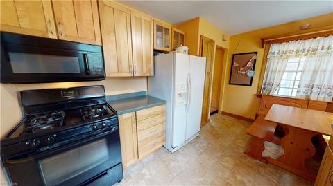 1795 E 289th St, Wickliffe, OH 44092 photo 6