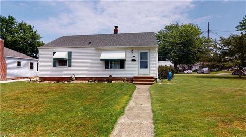 1795 E 289th St, Wickliffe, OH 44092 photo 1
