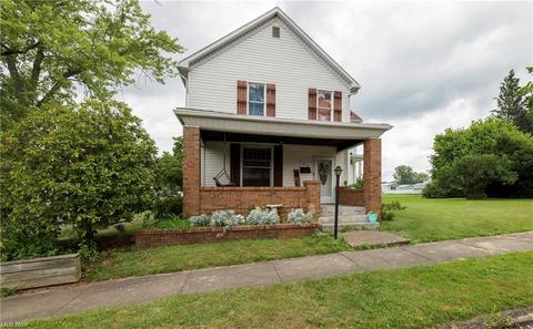 303 Miller Ave, Dennison, OH 44621 photo 2