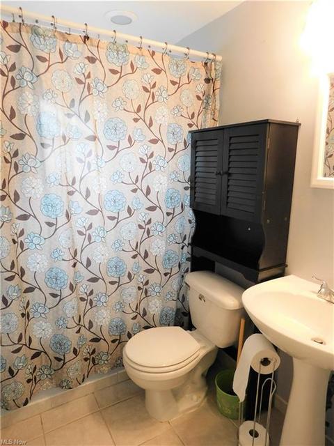 1097 Dayton St, Akron, OH 44310 photo 13