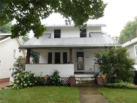 1097 Dayton St, Akron, OH 44310 photo 1
