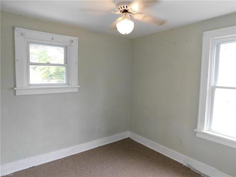 1097 Dayton St, Akron, OH 44310 photo 12