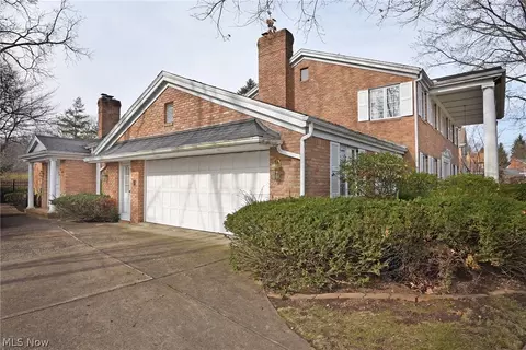 1725 Turnberry Cir NW, Canton, OH 44708 photo 33