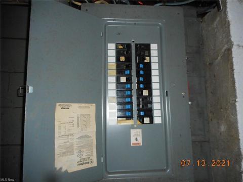 1009 Gulf Rd, Elyria, OH 44035 photo 18