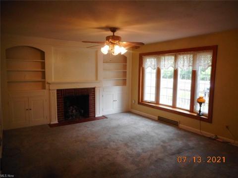 1009 Gulf Rd, Elyria, OH 44035 photo 6