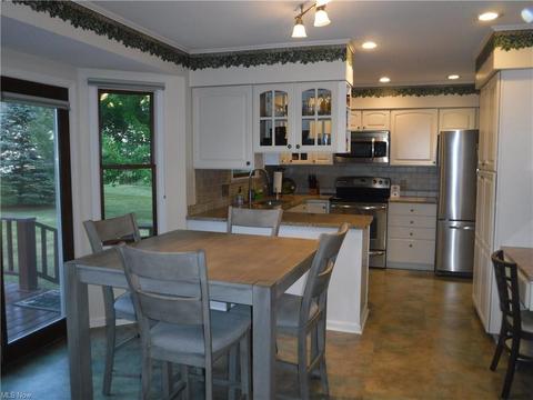 1802 Eagle Dr, Coshocton, OH 43812 photo 6