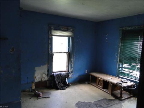 153 Elm St, Struthers, OH 44471 photo 9
