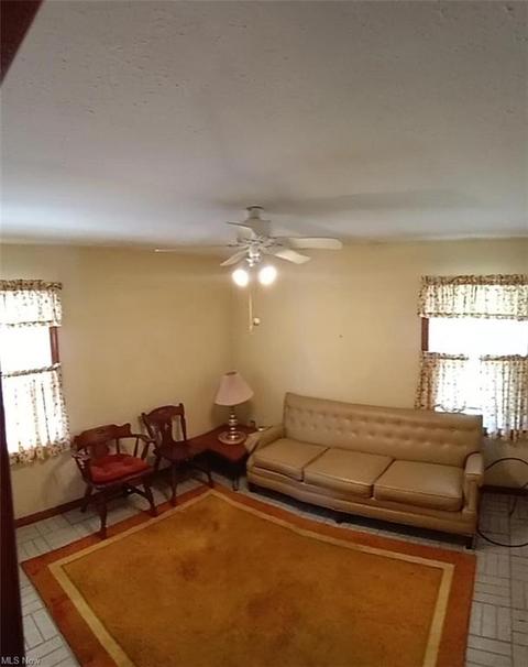 432 E 274th St, Euclid, OH 44132 photo 3