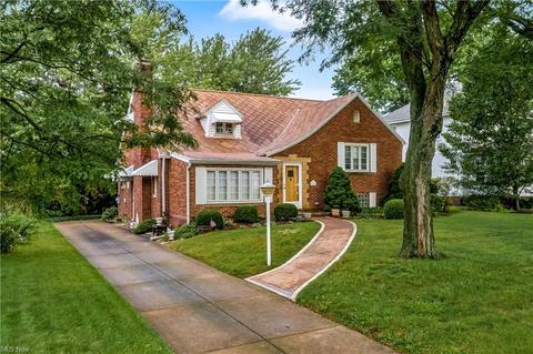 321 Aultman Ave NW, Canton, OH 44708 photo 2