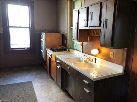 341 Mulberry St, Barnesville, OH 43713 photo 6