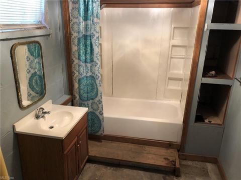 341 Mulberry St, Barnesville, OH 43713 photo 21