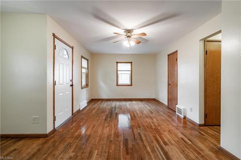 1200 Maple Dr, Lorain, OH 44052 photo 12