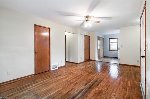 1200 Maple Dr, Lorain, OH 44052 photo 15