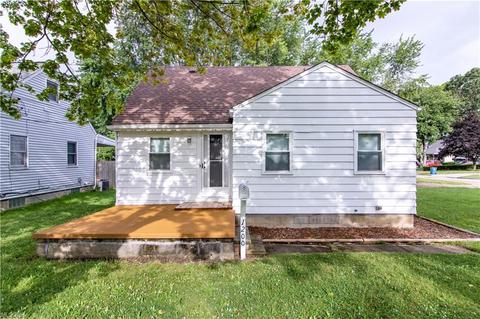1200 Maple Dr, Lorain, OH 44052 photo 1
