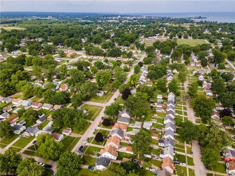 1200 Maple Dr, Lorain, OH 44052 photo 10
