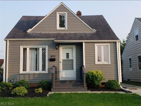 3023 Maplecrest Ave, Parma, OH 44134 photo 1