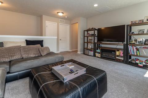 7137 Maple St, Mentor, OH 44060 photo 15