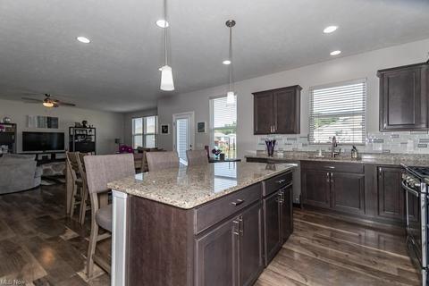 7137 Maple St, Mentor, OH 44060 photo 7