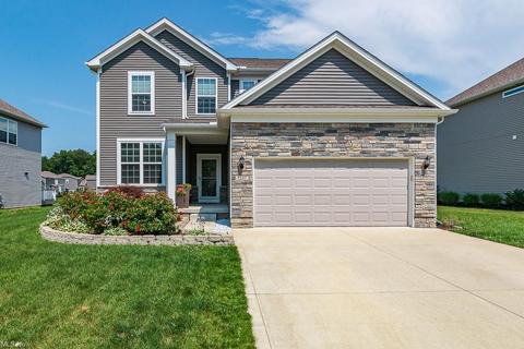 7137 Maple St, Mentor, OH 44060 photo 1