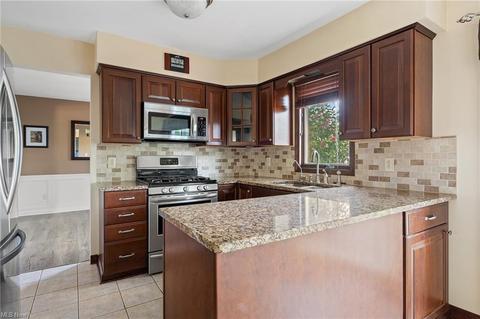 111 Sugar Cane Dr, Boardman, OH 44512 photo 7
