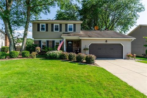 111 Sugar Cane Dr, Boardman, OH 44512 photo 2