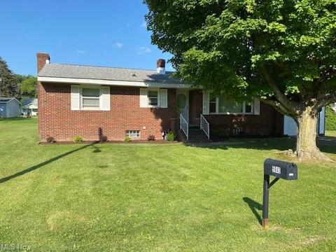 5843 Hillcrest Ave, Ashtabula, OH 44004 photo 1