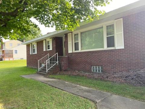 5843 Hillcrest Ave, Ashtabula, OH 44004 photo 3