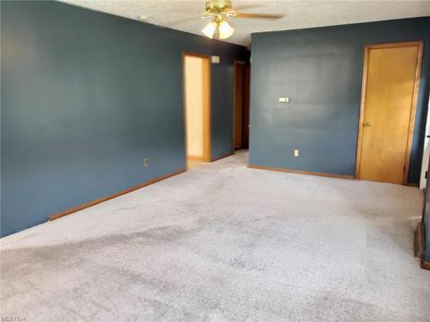 5829 Dunbar Ave, Ashtabula, OH 44004 photo 9