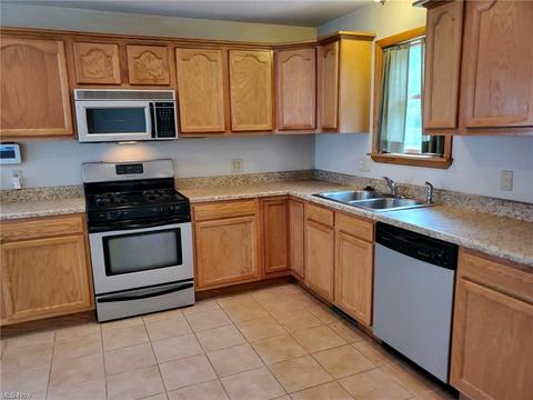 5829 Dunbar Ave, Ashtabula, OH 44004 photo 6