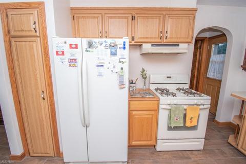 275 Struthers Liberty Rd, Campbell, OH 44405 photo 6