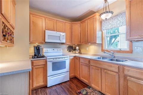 83 Laundon St, Elyria, OH 44035 photo 13