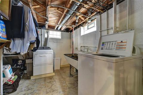 10141 Moore Dr, Parma, OH 44130 photo 28
