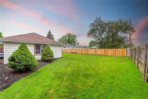 10141 Moore Dr, Parma, OH 44130 photo 35