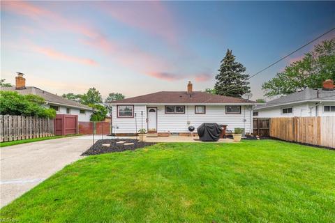 10141 Moore Dr, Parma, OH 44130 photo 29