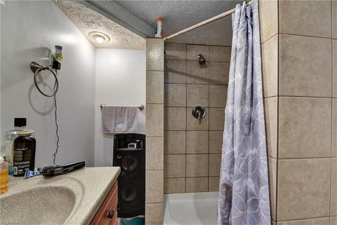 10141 Moore Dr, Parma, OH 44130 photo 19