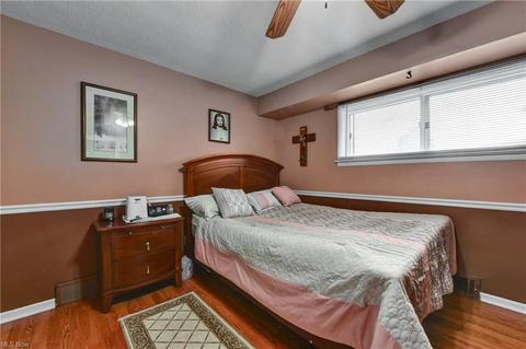 10141 Moore Dr, Parma, OH 44130 photo 12