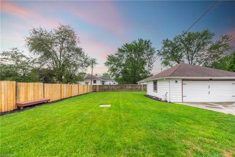 10141 Moore Dr, Parma, OH 44130 photo 32