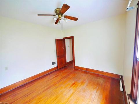 6 E Parkcliff Ave, Struthers, OH 44471 photo 14