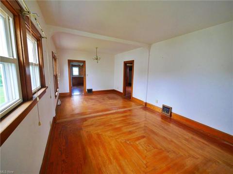 6 E Parkcliff Ave, Struthers, OH 44471 photo 29
