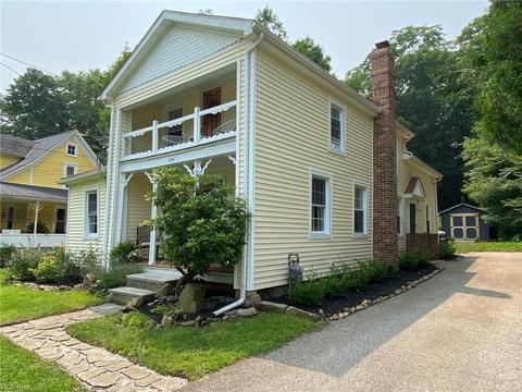 234 E King St, Chardon, OH 44024 photo 1