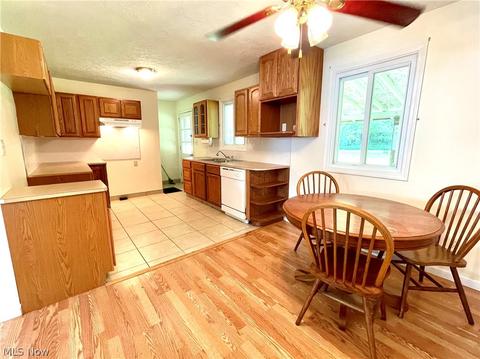 9424 Annette Dr, Windham, OH 44288 photo 7
