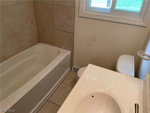 9424 Annette Dr, Windham, OH 44288 photo 17