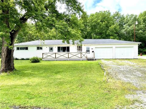 9424 Annette Dr, Windham, OH 44288 photo 1
