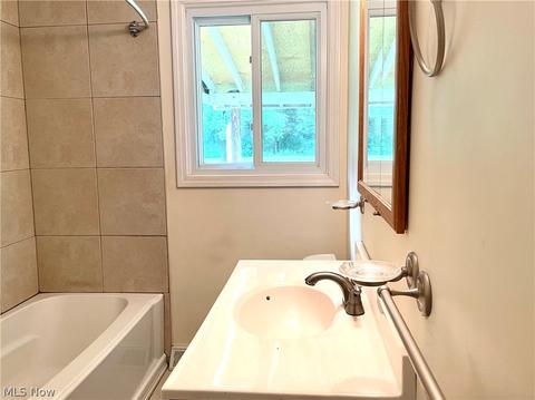 9424 Annette Dr, Windham, OH 44288 photo 18